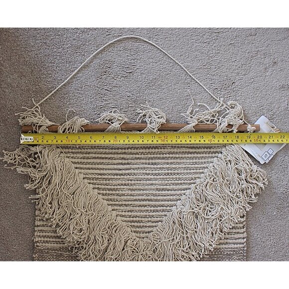 New with Tags - 70s-Style Macrame Artisan Wall Hanging, BOHO, Concepts Brand - Picture 4 of 8